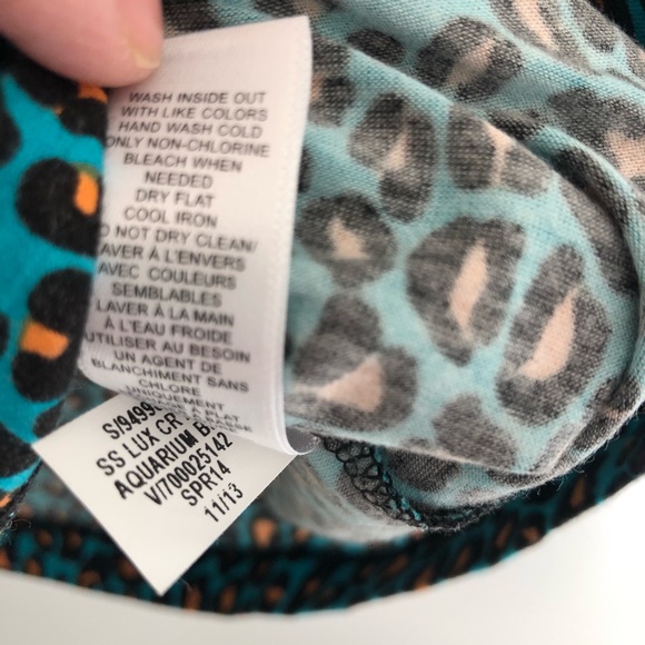 Banana Republic Aquarium Blue Leopard Print Tee - Picture 5 of 6